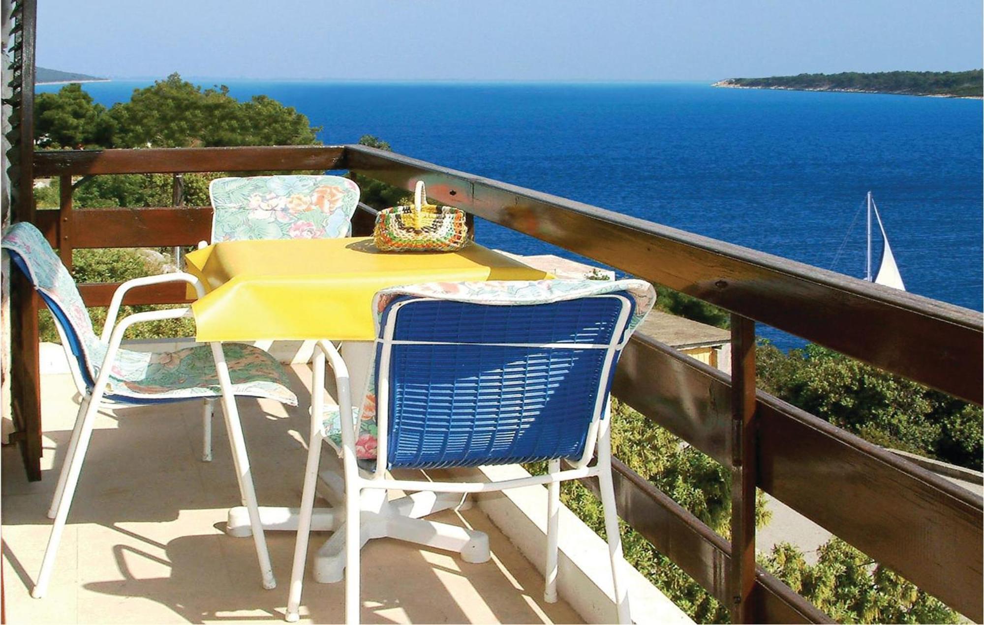 Beautiful Apartment In Prizba With Wifi Экстерьер фото