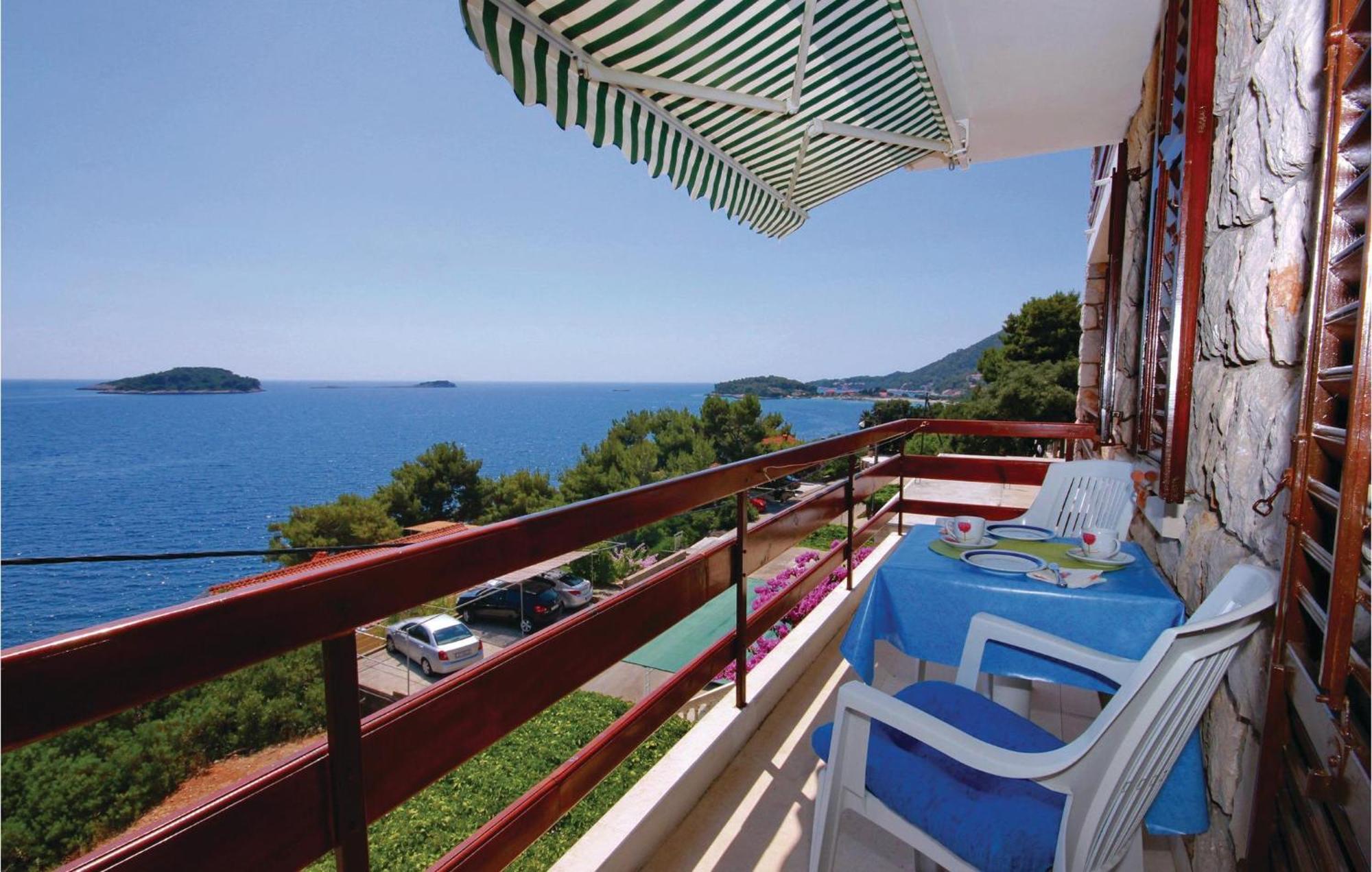 Beautiful Apartment In Prizba With Wifi Экстерьер фото